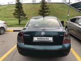 Volkswagen Passat 2003 года за 1 350 000 тг. в Астана – фото 2