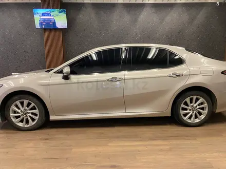 Toyota Camry 2023 года за 13 500 000 тг. в Алматы – фото 3