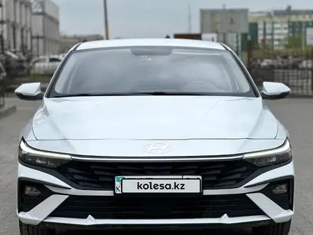 Hyundai Elantra 2025 года за 8 600 000 тг. в Актобе – фото 3