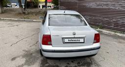 Volkswagen Passat 1997 годаfor2 000 000 тг. в Алматы – фото 3