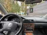 Volkswagen Passat 1997 годаfor1 600 000 тг. в Алматы – фото 5