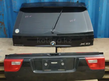 Крышка багажника на BMW X5 за 80 000 тг. в Алматы