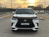 Lexus LX 570 2018 года за 46 000 000 тг. в Астана