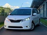 Toyota Sienna 2014 года за 9 000 000 тг. в Алматы – фото 2