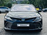 Toyota Camry 2021 года за 18 999 999 тг. в Алматы – фото 3