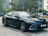 Toyota Camry 2021 года за 18 999 999 тг. в Алматы – фото 5