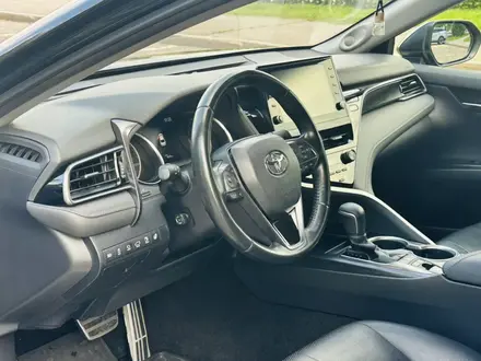Toyota Camry 2021 года за 18 999 999 тг. в Алматы – фото 9