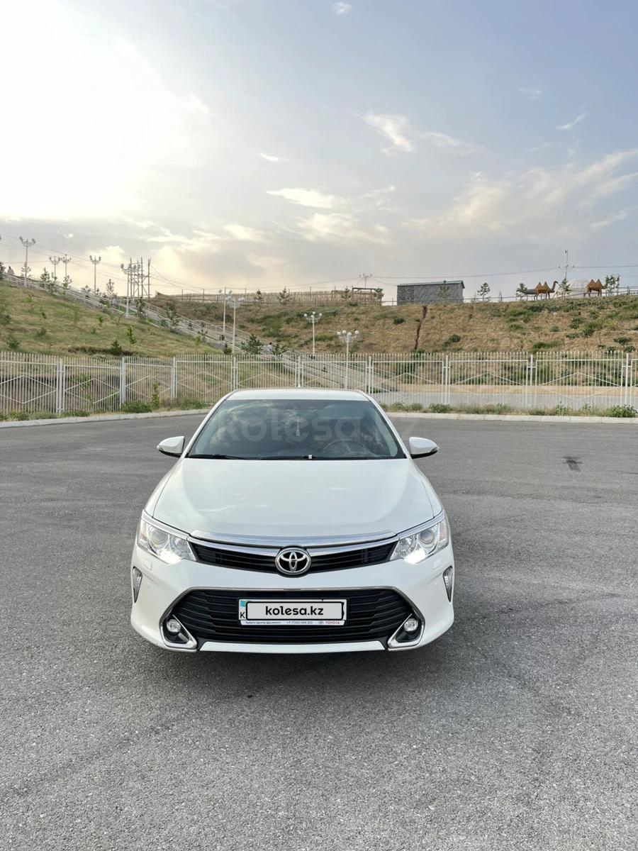 Toyota Camry 2017 г.