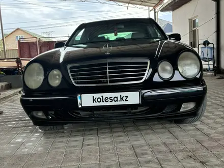 Mercedes-Benz E 320 1999 года за 3 000 000 тг. в Кызылорда – фото 2