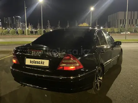 Mercedes-Benz C 32 AMG 2001 года за 3 200 000 тг. в Астана – фото 3