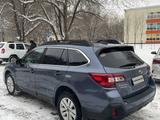 Subaru Outback 2018 года за 8 000 000 тг. в Актобе – фото 2
