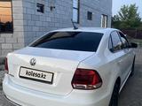 Volkswagen Polo 2017 года за 4 800 000 тг. в Аксай – фото 2