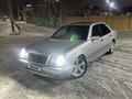 Mercedes-Benz E 320 1997 года за 2 650 000 тг. в Алматы – фото 2