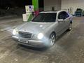 Mercedes-Benz E 320 1997 года за 2 650 000 тг. в Алматы – фото 5