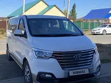 Hyundai Starex, 2021