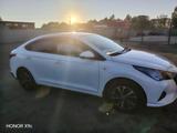 Hyundai Accent 2021 года за 7 200 000 тг. в Усть-Каменогорск – фото 2