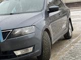 Skoda Rapid 2014 года за 4 400 000 тг. в Атырау – фото 2