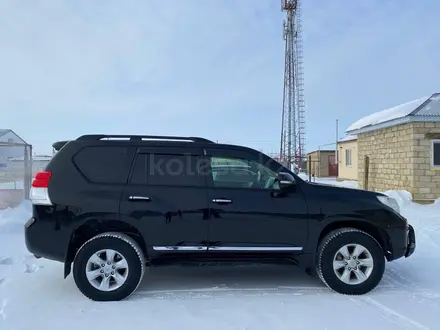 Toyota Land Cruiser Prado 2011 года за 14 500 000 тг. в Актобе – фото 15