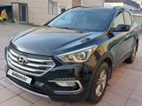 Hyundai Santa Fe 2016 годаүшін10 350 000 тг. в Астана – фото 2