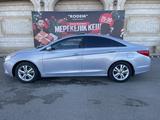 Hyundai Sonata 2011 годаүшін5 500 000 тг. в Уральск – фото 2