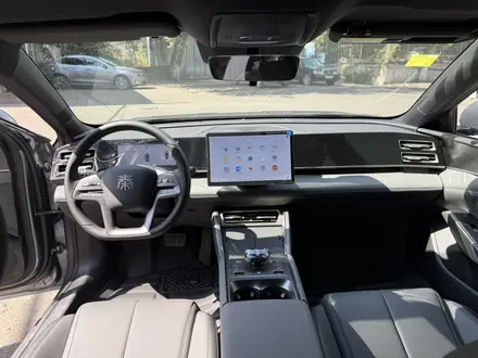 BYD Qin L DM-i 2025 года за 9 999 000 тг. в Алматы – фото 19