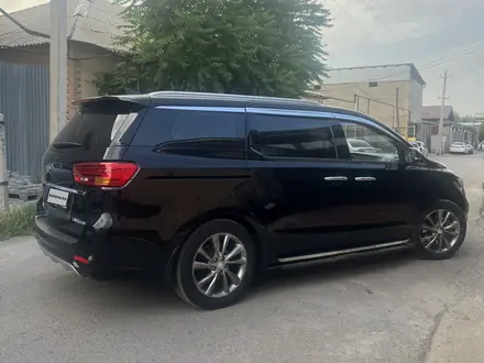 Kia Carnival 2018 года за 11 800 000 тг. в Шымкент – фото 11