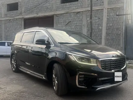 Kia Carnival 2018 года за 11 800 000 тг. в Шымкент – фото 4