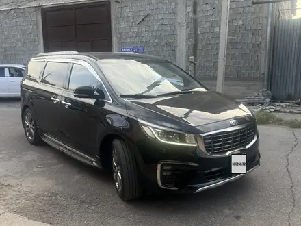 Kia Carnival 2018 года за 11 800 000 тг. в Шымкент – фото 3