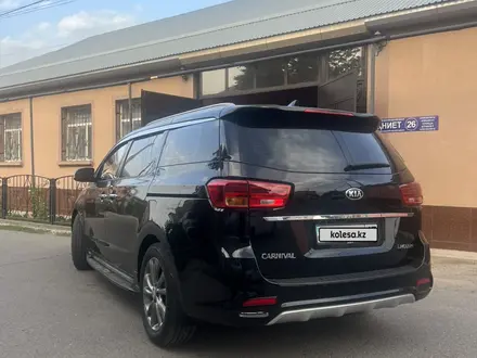 Kia Carnival 2018 года за 11 800 000 тг. в Шымкент – фото 6
