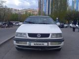 Volkswagen Passat 1994 года за 1 450 000 тг. в Астана – фото 2