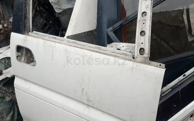 Двери передние привозные, голыеүшін25 000 тг. в Алматы