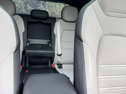 Porsche Cayenne Coupe 2023 года за 62 000 000 тг. в Алматы – фото 21