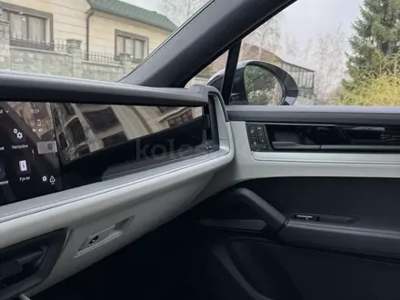 Porsche Cayenne Coupe 2023 года за 62 000 000 тг. в Алматы – фото 24
