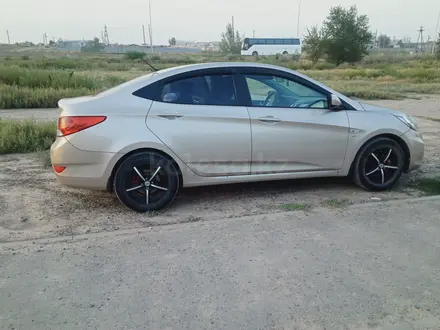 Hyundai Solaris 2011 года за 3 200 000 тг. в Уральск – фото 3