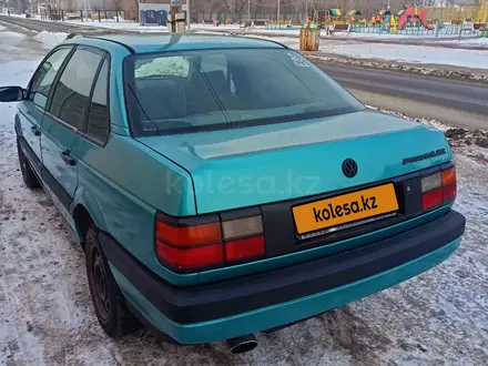 Volkswagen Passat 1992 года за 1 150 000 тг. в Павлодар – фото 2