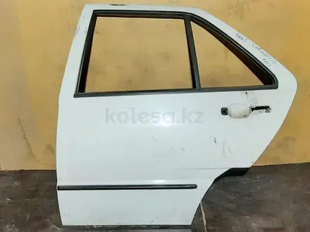 Дверь сеат толедо задняя за 7 000 тг. в Караганда