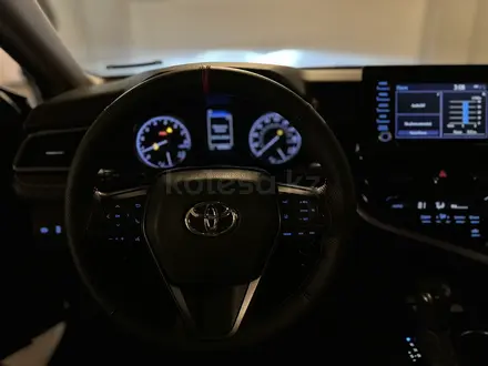 Toyota Camry 2021 года за 12 300 000 тг. в Алматы – фото 8