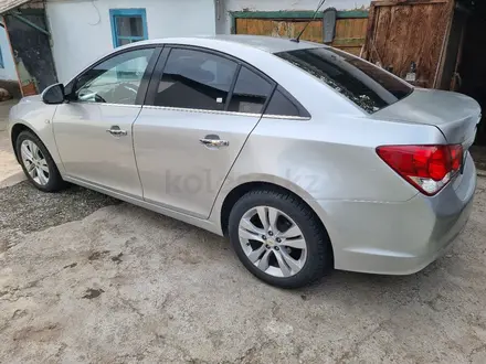 Chevrolet Cruze 2013 года за 4 100 000 тг. в Шымкент – фото 2