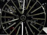 Разно-широкие диски R20 на Mercedes-benz 5x112 за 357 000 тг. в Астана – фото 3