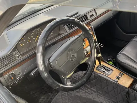 Mercedes-Benz E 230 1986 года за 1 500 000 тг. в Тараз – фото 3