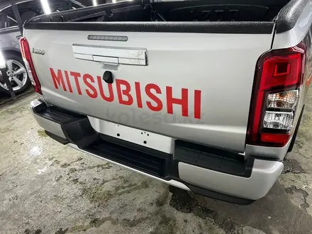 Mitsubishi L200 2023 года за 14 300 000 тг. в Алматы – фото 4