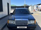 Mercedes-Benz E 230 1992 года за 1 280 000 тг. в Алматы – фото 2