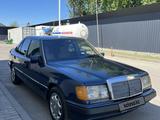 Mercedes-Benz E 230 1992 года за 1 280 000 тг. в Алматы – фото 3