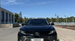 Toyota Camry 2020 года за 12 100 000 тг. в Павлодар – фото 2