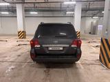 Toyota Land Cruiser 2013 года за 24 900 000 тг. в Астана – фото 4