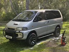 Mitsubishi Delica, 1996