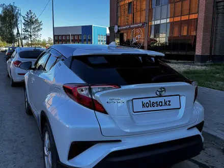 Toyota C-HR 2019 года за 11 000 000 тг. в Петропавловск – фото 2