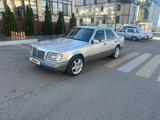 Mercedes-Benz E 200 1994 года за 2 500 000 тг. в Алматы
