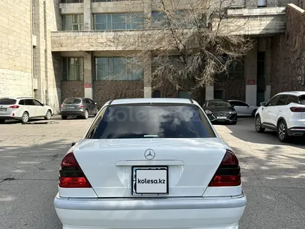 Mercedes-Benz C 240 1999 года за 3 000 000 тг. в Алматы – фото 7