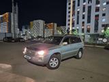 Toyota Highlander 2003 годаүшін5 450 000 тг. в Астана